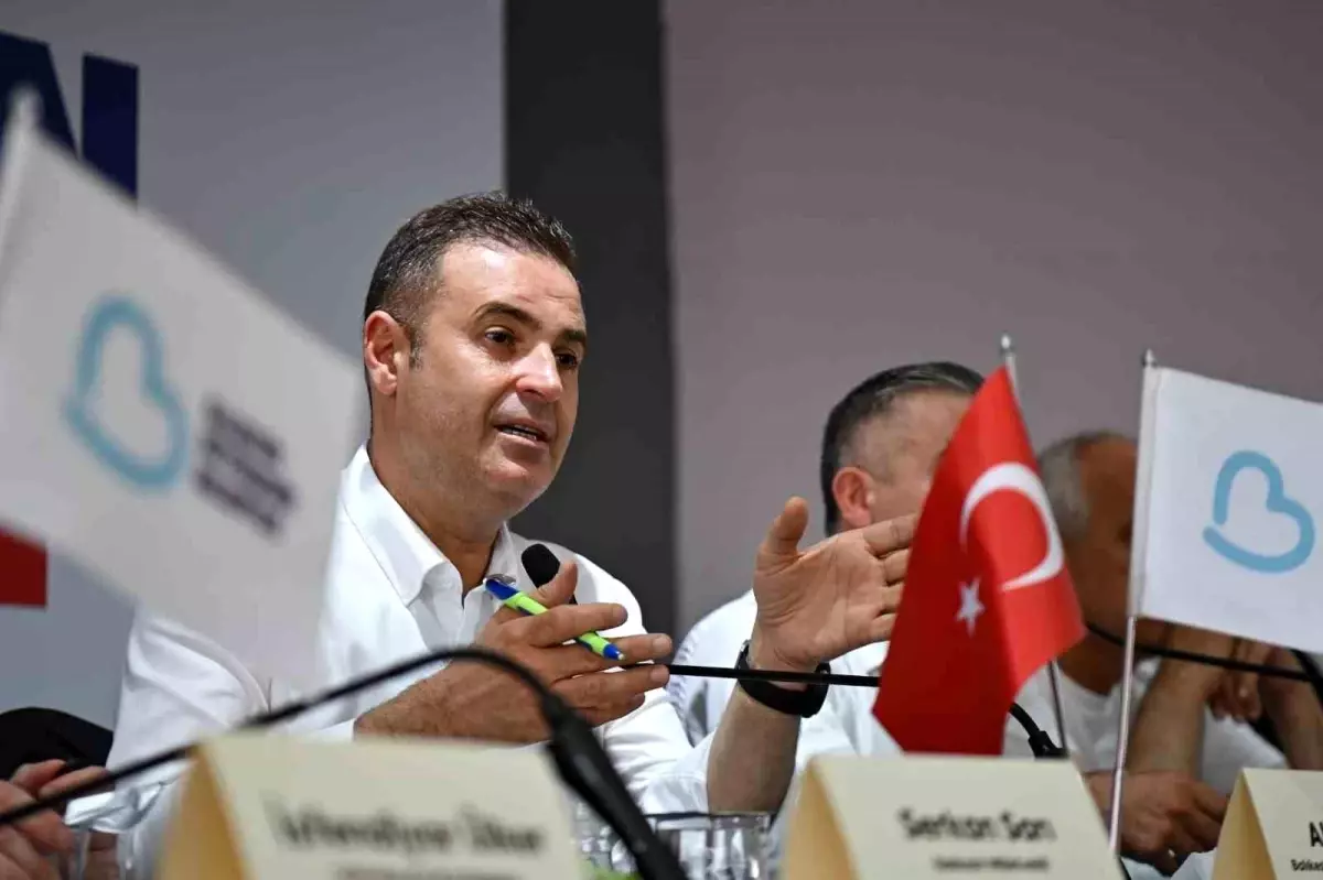 Balıkesir Büyükşehir Belediye Başkanı Ahmet Akın, Manyas’ta vatandaşlarla buluştu