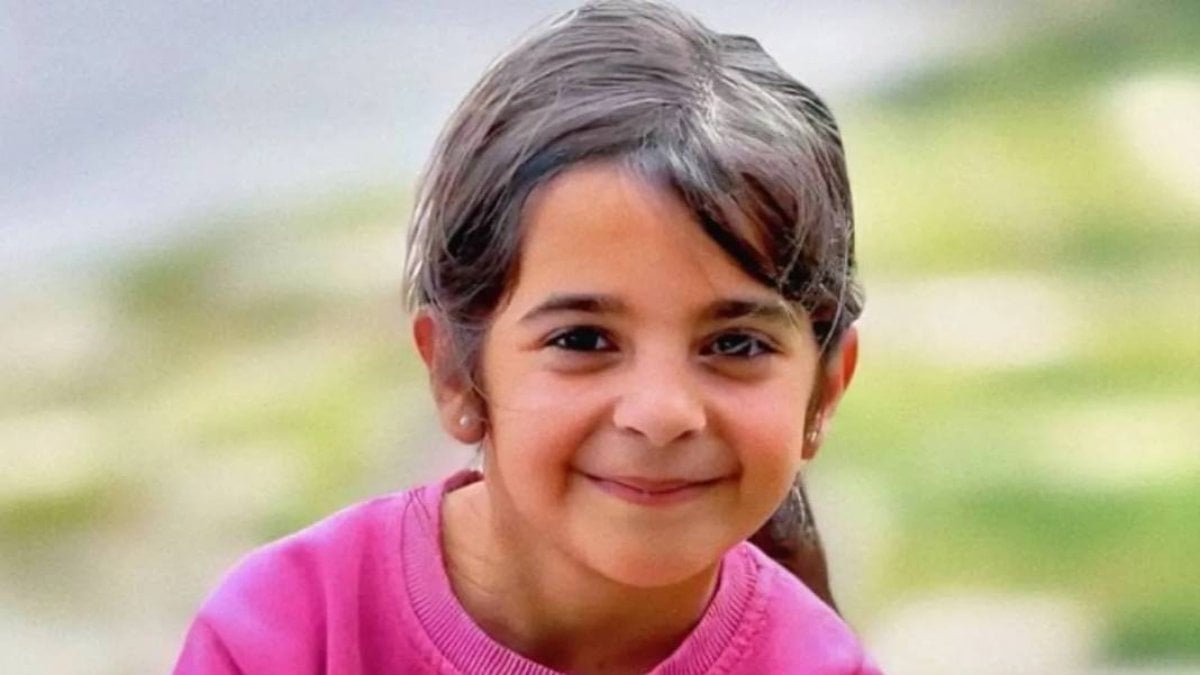 Narin toprağa verildi: Anne-babaya izin verilmedi